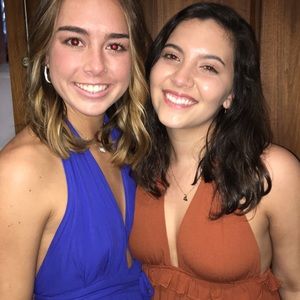 Meet your Posher, Laura